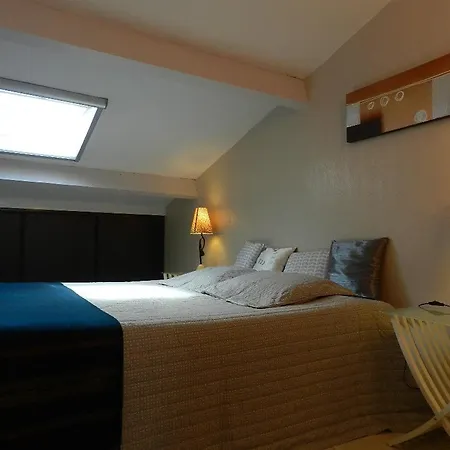 Duplex 3p, 6 Couchages, Proche Plage, Parking, Television, Balcon, Menage Inclus - Fr-1-251-722 Le Lavandou