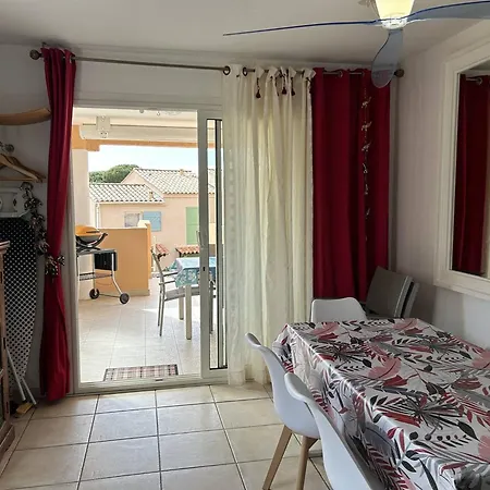 Apartment Duplex 3p, 6 Couchages, Proche Plage, Parking, Television, Balcon, Menage Inclus - Fr-1-251-722 *
